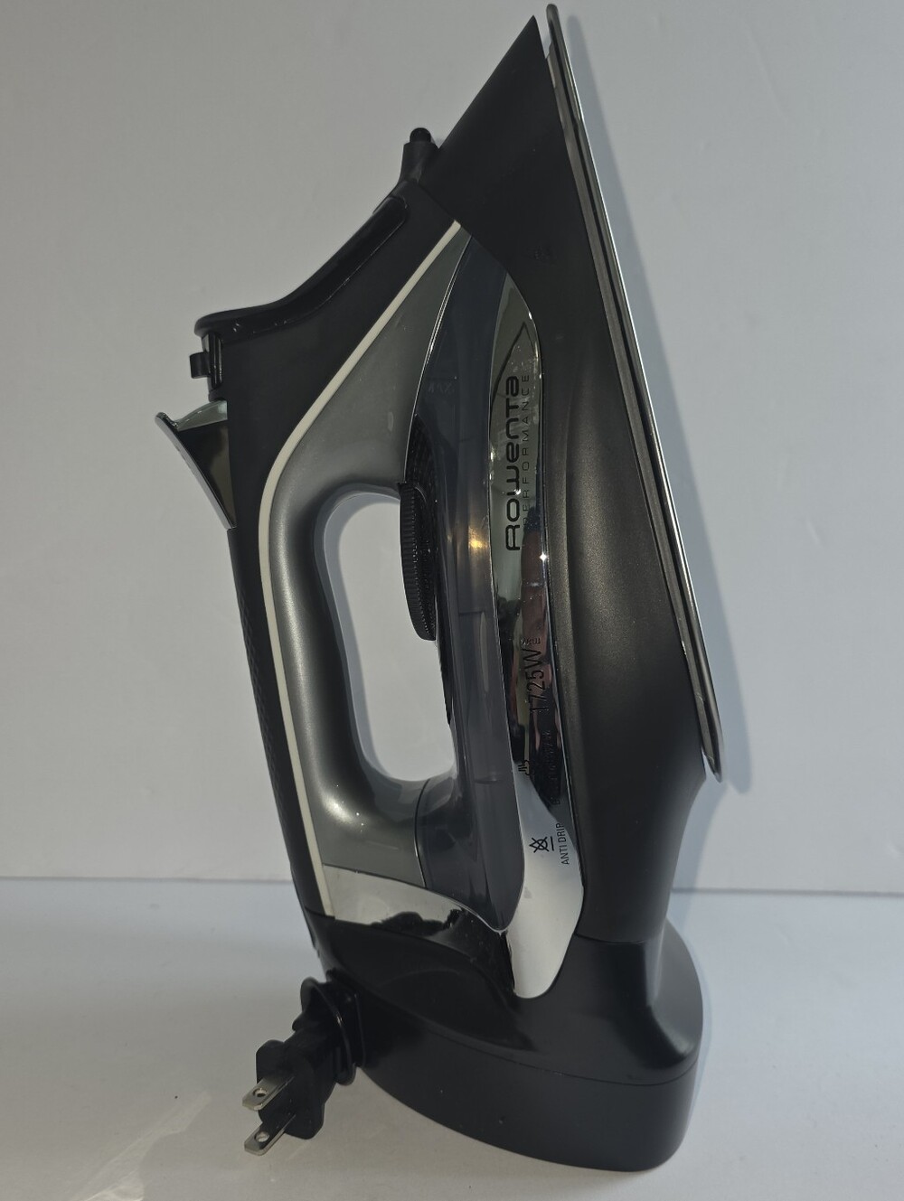 Rowenta Accesstream Cordreel Steam Iron for Clothes, Powerful 1725W